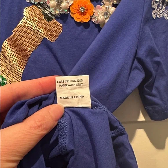 Queen of sparkles game day T-shirt - Picture 7 of 8